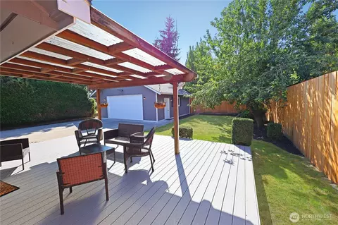 Exterior - 908 Willow St, Sumner, WA 98390 photo 3 of 14