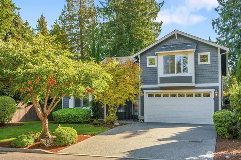 1052 Alder St, Edmonds, WA 98020