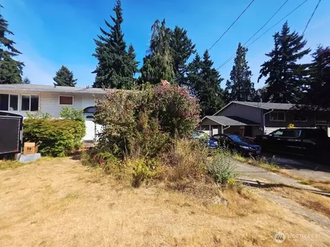 2334 SW 339th St, Federal Way, WA 98023