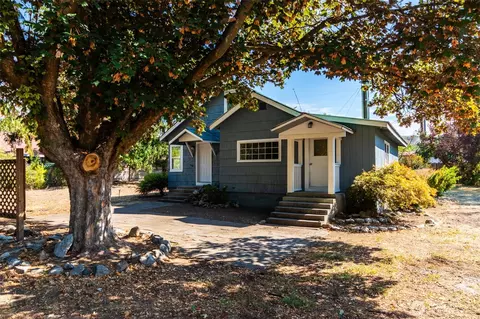 218 B 7th St, Tonasket, WA 98855
