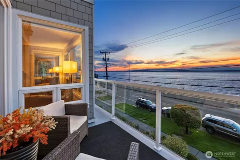 1594 Alki Ave SW #302, Seattle, WA 98116