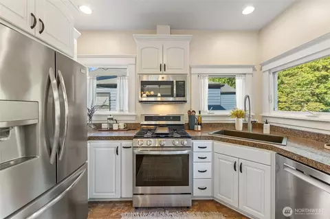 Kitchen - 1912 26th Ave E, Seattle, WA 98112 photo 2 of 3