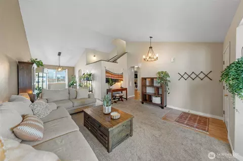 18402 109th Street Ct E, Bonney Lake, WA 98391