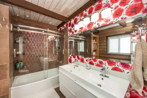 Bath - 412 Buck Loop Rd, Sequim, WA 98382 photo 1 of 3