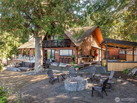 412 Buck Loop Rd, Sequim, WA 98382