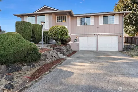 2205 Sweet St, Tacoma, WA 98404