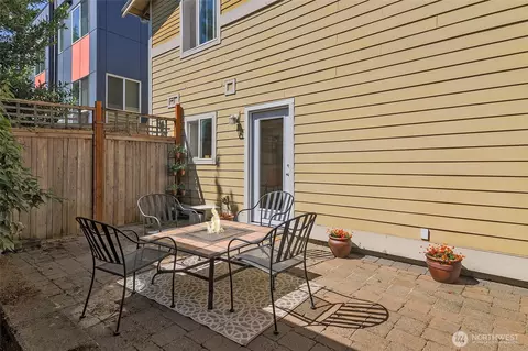 Exterior - 5909 40th Ave SW #A, Seattle, WA 98136 photo 4 of 5