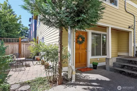Exterior - 5909 40th Ave SW #A, Seattle, WA 98136 photo 2 of 5