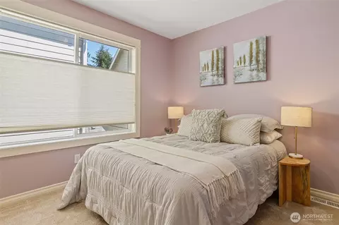 Bedroom - 5909 40th Ave SW #A, Seattle, WA 98136 photo 1 of 4