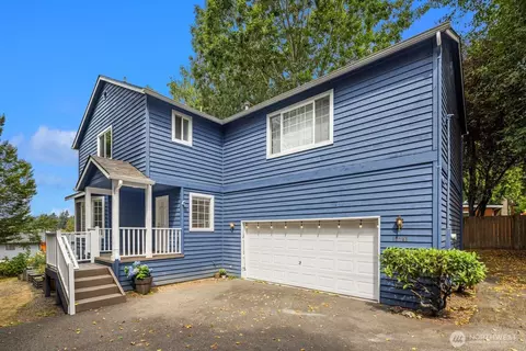 12741 37th Ave NE, Seattle, WA 98125