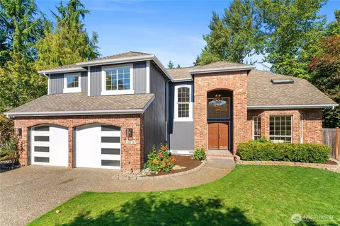 14926 NE 72nd Ct, Redmond, WA 98052