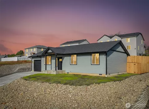 12 Hobble Creek St, Elma, WA 98541
