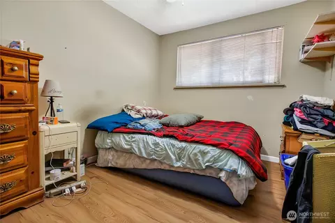 Bedroom - 17123 17th Ave E, Spanaway, WA 98387 photo 3 of 3