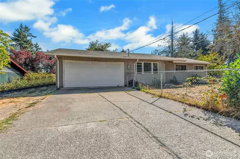 Exterior - 17123 17th Ave E, Spanaway, WA 98387 photo 2 of 6