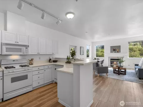 Kitchen - 17426 Bothell Way NE #A-407, Bothell, WA 98011 photo 4 of 4