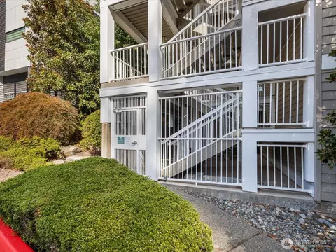 Exterior - 17426 Bothell Way NE #A-407, Bothell, WA 98011 photo 5 of 8