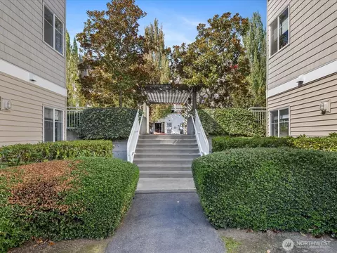 Exterior - 17426 Bothell Way NE #A-407, Bothell, WA 98011 photo 7 of 8