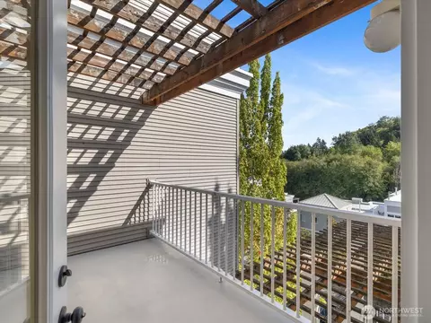 Exterior - 17426 Bothell Way NE #A-407, Bothell, WA 98011 photo 2 of 8