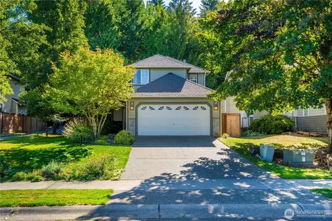 19001 Eastwood Ave E, Puyallup, WA 98375