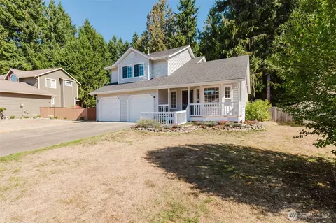 8473 Covina Loop NE, Bremerton, WA 98311