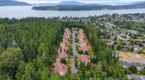 2218 Cascade Ct, Anacortes, WA 98221