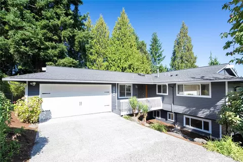 17808 NE 12th St, Bellevue, WA 98008