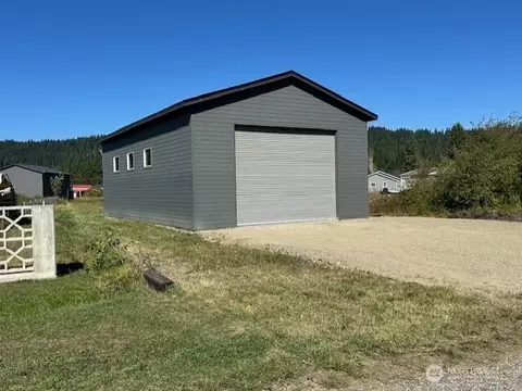 521 Three Lakes Rd, Cle Elum, WA 98922