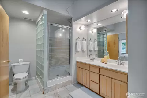 Bath - 6315 208th St E, Spanaway, WA 98387 photo 2 of 3