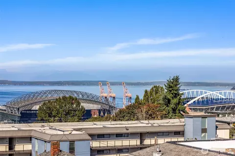 1723 13th Ave S #404, Seattle, WA 98144