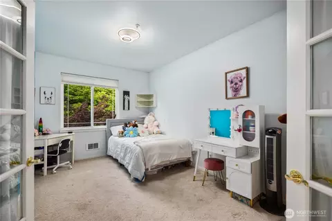 Bedroom - 107 164th St SE #2-301, Bothell, WA 98012 photo 1 of 7