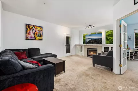 Living - 107 164th St SE #2-301, Bothell, WA 98012 photo 2 of 5