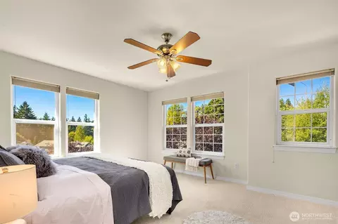 Bedroom - 520 46th St SE, Everett, WA 98203 photo 3 of 5
