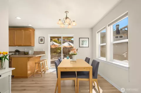 Dining - 520 46th St SE, Everett, WA 98203 photo 1 of 4