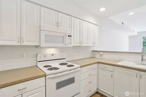 21616 9th Ave SE #C-105, Bothell, WA 98021 photo 7