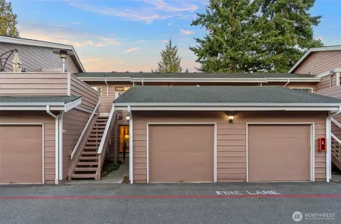 8407 18th Ave W #3-105, Everett, WA 98204