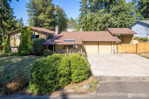 6201 117th Street Ct E, Puyallup, WA 98373