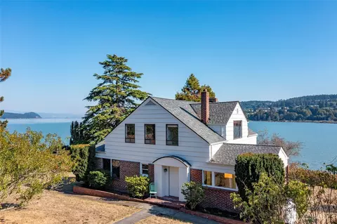 342 Frost Ln, Oak Harbor, WA 98277