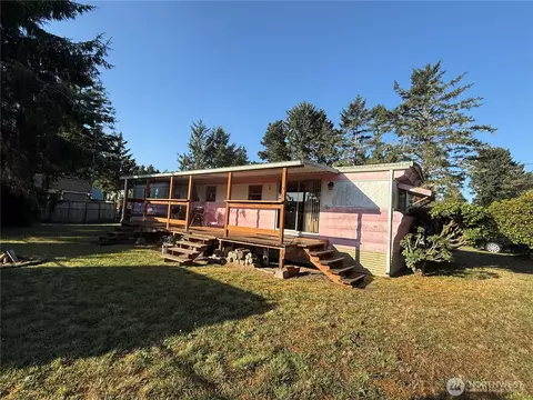 1810 225th Pl, Ocean Park, WA 98640