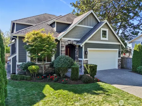4917 NE 8th St, Renton, WA 98059