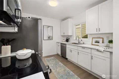 Kitchen - 3224 Lombard Ave, Everett, WA 98201 photo 1 of 5