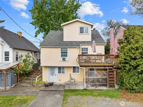 7842 Lake City Way NE, Seattle, WA 98115