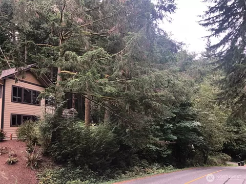 3 Louise View Dr, Bellingham, WA 98229
