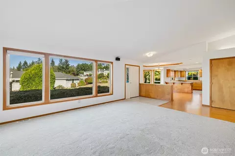 Living - 270 Amethyst Dr, Sequim, WA 98382 photo 5 of 6