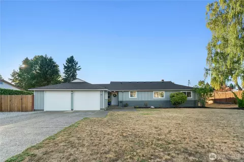 1142 N Skyline Dr, Tacoma, WA 98406