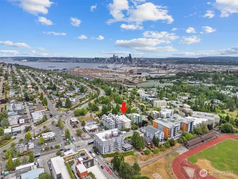 3256 SW Avalon Way #301, Seattle, WA 98126