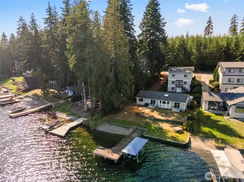 2560 E Mason Lake Dr W, Grapeview, WA 98546