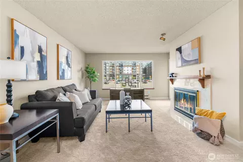 1175 Harrington Pl NE #205, Renton, WA 98056