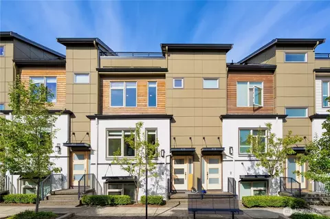 935 7th Ave NE #17.3, Issaquah, WA 98029