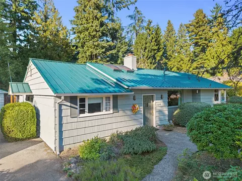 2148 SW 169th St, Burien, WA 98166