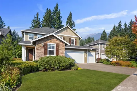 1094 SE 10th St, North Bend, WA 98045